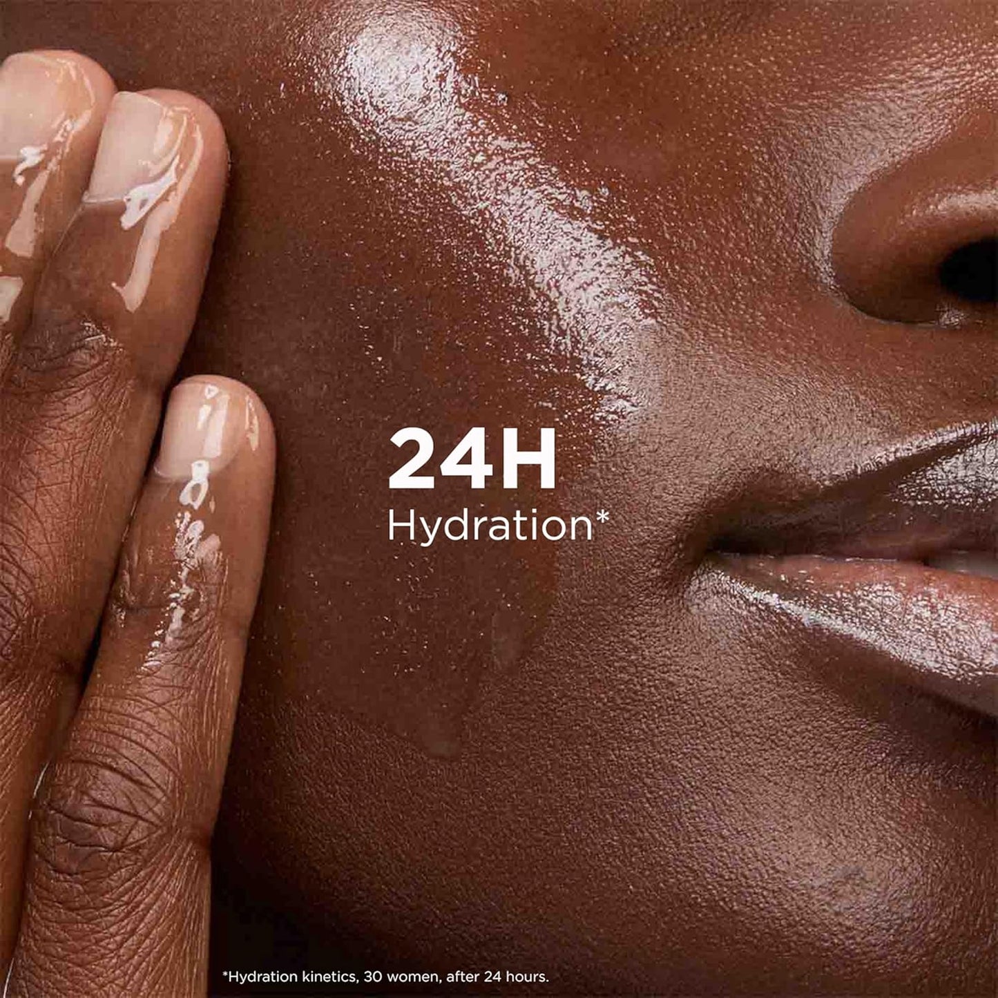 Clarins Multi-Active Brightening Glow Serum with Vitamin C + AHA | Visibly Brightens, Evens Tone, Smooths Texture + Refines Pores* | All Skin Types | 1 Fluid Ounce